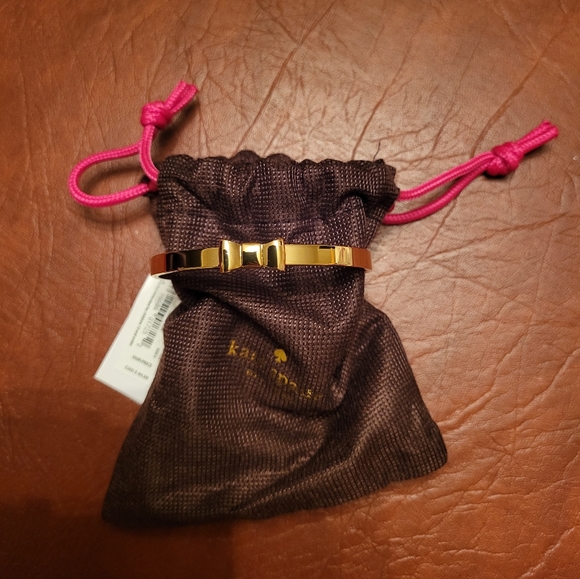 kate spade Jewelry - NWT 🥳HOST PICK!🥳 KATE SPADE ♠️ CLASSIC BOW BRACELET!